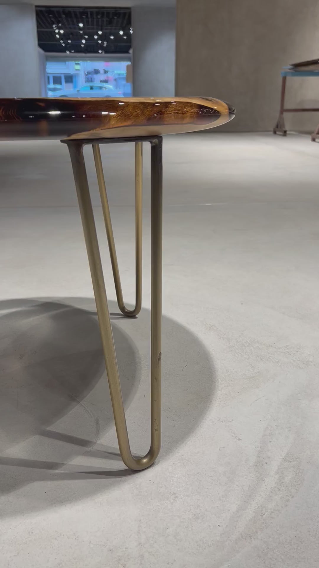 End - Accent Table with rounded edge