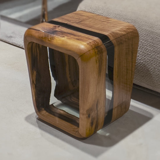 Resin and walnut Side Magazine Table